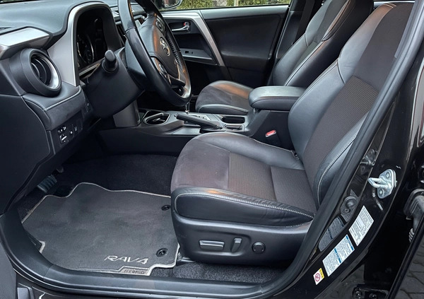 Toyota RAV4 cena 119900 przebieg: 84000, rok produkcji 2018 z Głogów małe 781